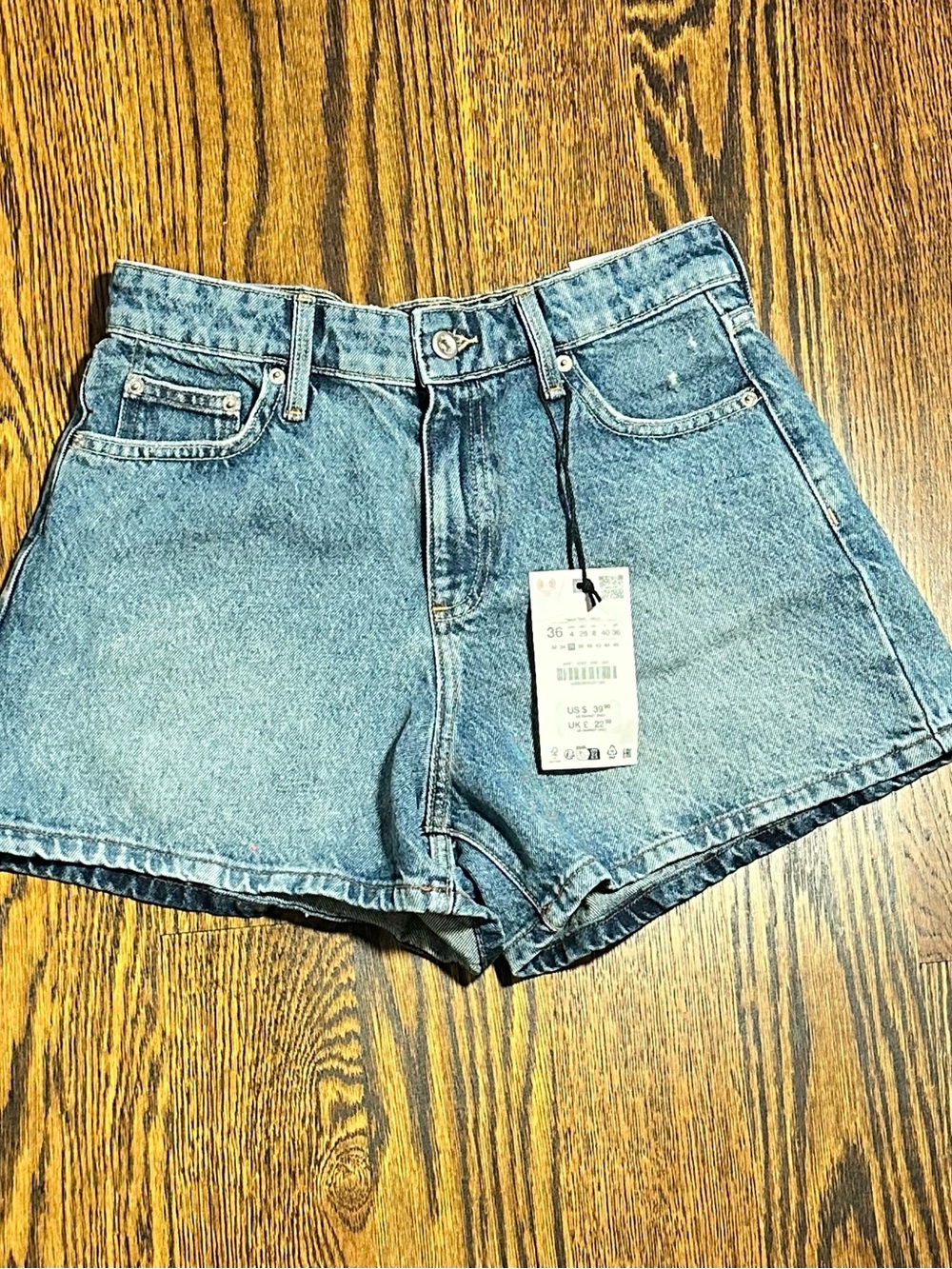 High-Rise Denim Shorts in Medium Wash - Zara